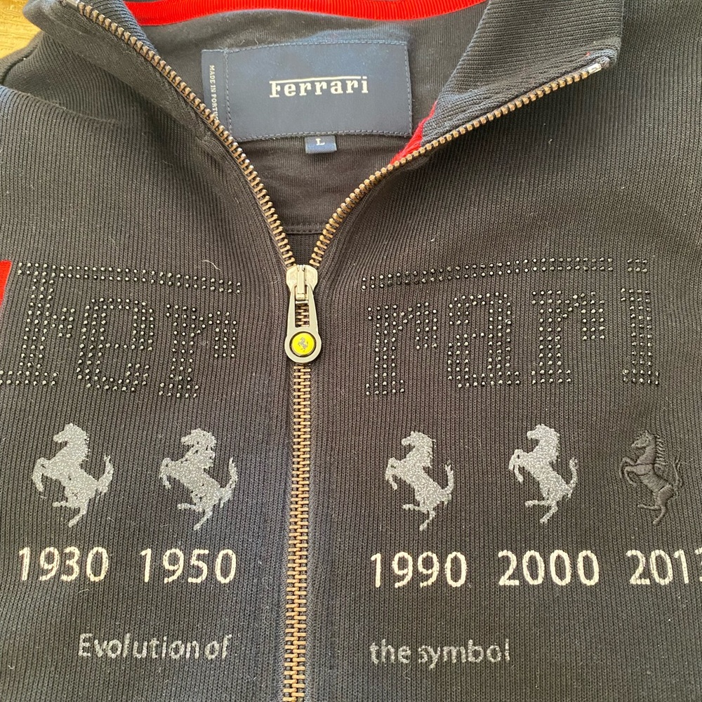 Ferrari sweatshirt large
